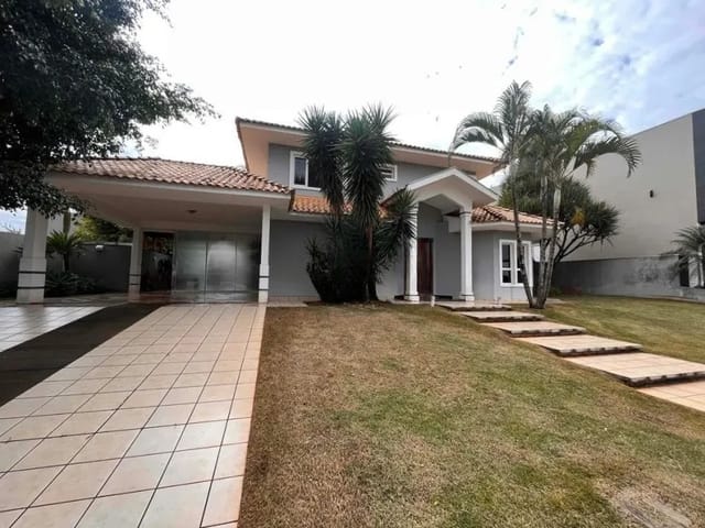Casa com 1000m² 4 quartos e 6 banheiros, para alugar, no bairro Jardim Tarobá em Cambé