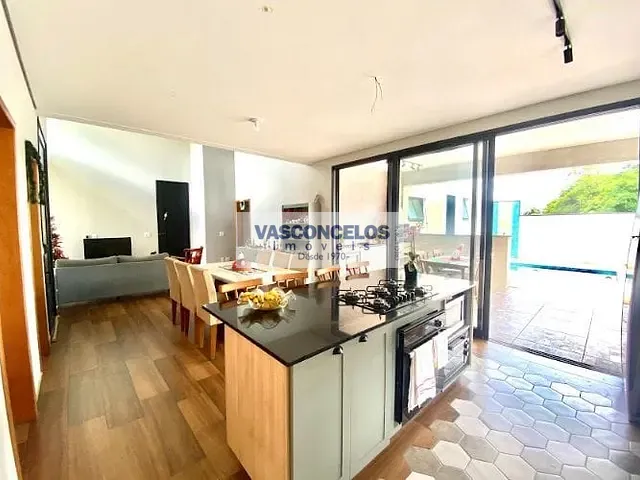 Casa com 400m² 4 quartos e 6 banheiros, à venda, no bairro Condomínio Terras do Vale em Caçapava