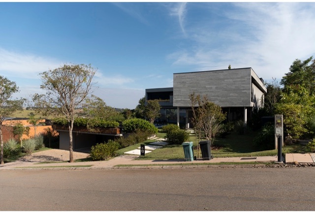 Casa com 1300m² 6 quartos e 4 banheiros, à venda, no bairro Loteamento Fazenda Dona Carolina em Itatiba