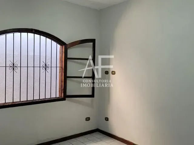 Casa com 162m² 2 quartos e 1 banheiro, à venda, no bairro Vila Nossa Senhora das Graças em Taubaté