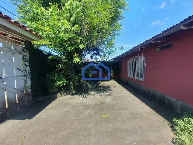 Casa 2 quartos e 2 banheiros, à venda, no bairro Balneário dos Golfinhos em Caraguatatuba