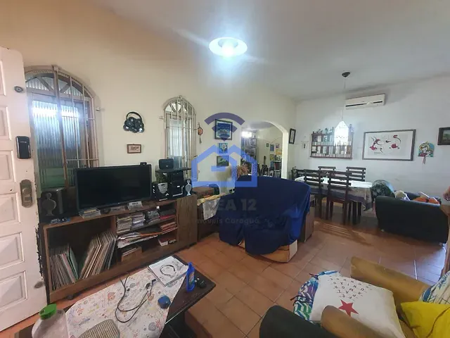 Casa 2 quartos e 2 banheiros, à venda, no bairro Balneário dos Golfinhos em Caraguatatuba