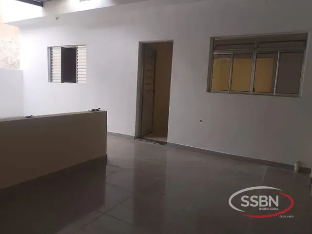 Casa 2 quartos e 1 banheiro, para alugar, no bairro Jardim Altos do Klavin em Nova Odessa