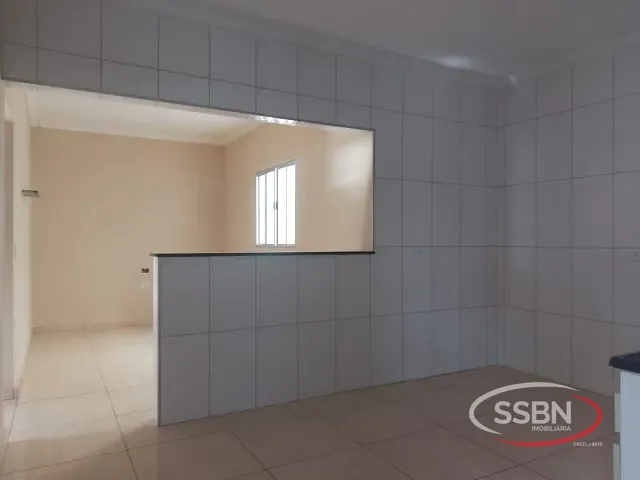 Casa 2 quartos e 1 banheiro, para alugar, no bairro Jardim Altos do Klavin em Nova Odessa