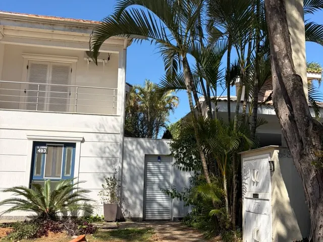 Casa com 490m² 4 quartos e 5 banheiros, à venda, no bairro Alphaville em Santana de Parnaíba