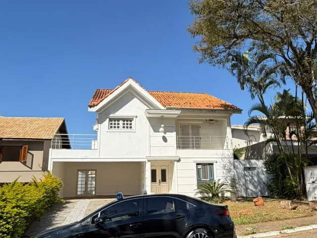 Casa com 490m² 4 quartos e 5 banheiros, à venda, no bairro Alphaville em Santana de Parnaíba