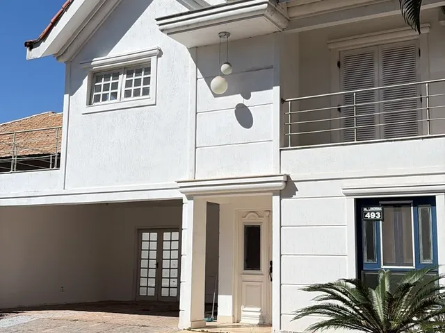 Casa com 490m² 4 quartos e 5 banheiros, à venda, no bairro Alphaville em Santana de Parnaíba