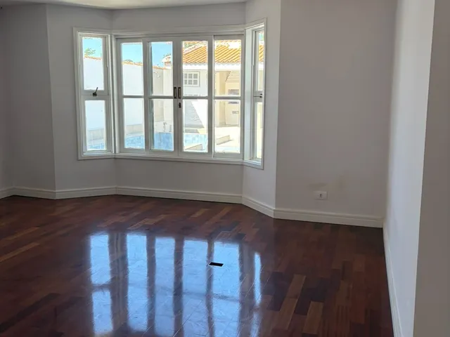 Casa com 490m² 4 quartos e 5 banheiros, à venda, no bairro Alphaville em Santana de Parnaíba
