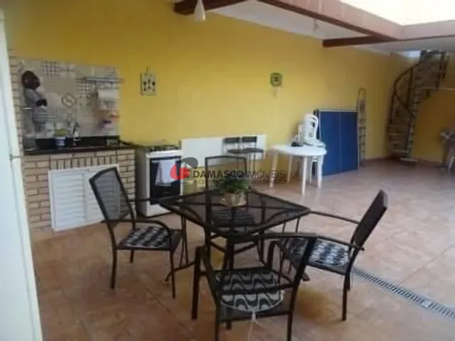 Casa com 220m² 5 quartos e 5 banheiros, à venda, no bairro Vila California em São Paulo
