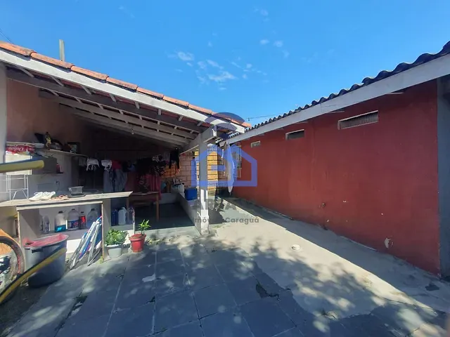 Casa 5 quartos e 4 banheiros, à venda, no bairro Balneário dos Golfinhos em Caraguatatuba