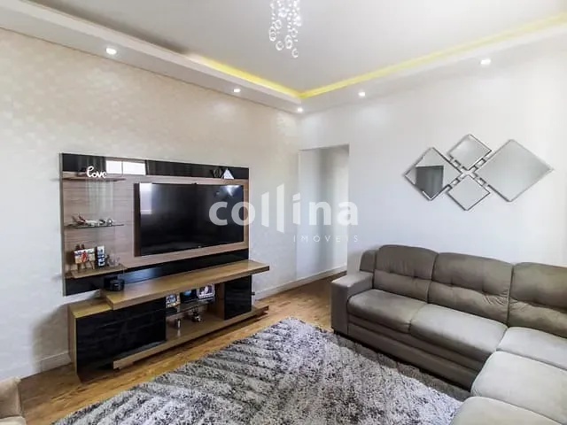 Casa com 247m² 3 quartos e 3 banheiros, à venda, no bairro Jardim Carapicuíba em Carapicuíba