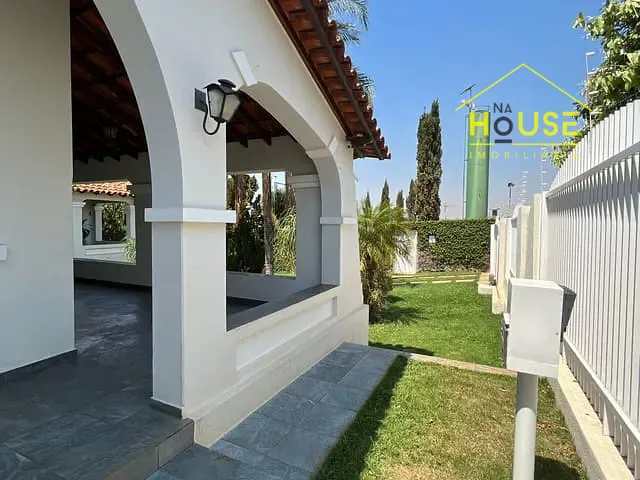 Casa com 2500m² 4 quartos e 5 banheiros, à venda, no bairro centro em Tanabi