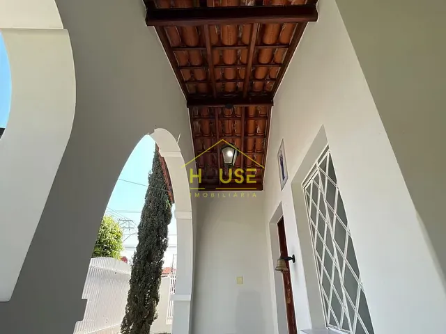 Casa com 2500m² 4 quartos e 5 banheiros, à venda, no bairro centro em Tanabi