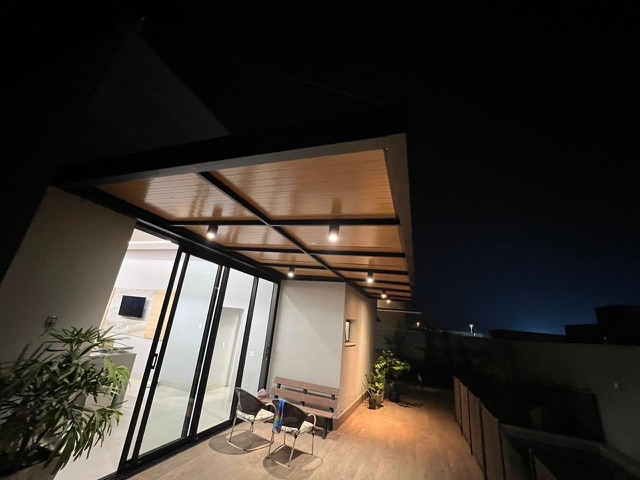 Casa 3 quartos e 5 banheiros, à venda, no bairro Condomínio Florais do Valle em Cuiabá