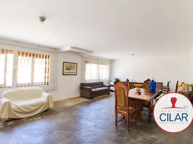 Casa 6 quartos e 5 banheiros, à venda, no bairro Cachoeira em Curitiba