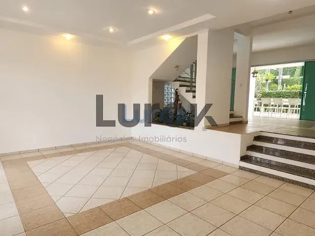 Casa com 450m² 3 quartos e 5 banheiros, à venda, no bairro Jardim Recanto em Valinhos