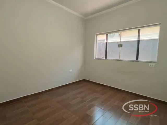 Casa 3 quartos e 2 banheiros, para alugar, no bairro Jardim Marajoara em Nova Odessa