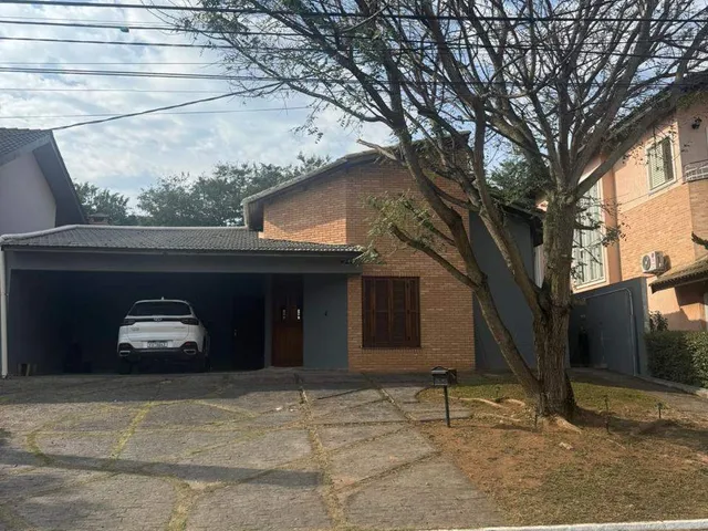 Casa com 490m² 3 quartos e 5 banheiros, à venda, no bairro Alphaville em Santana de Parnaíba