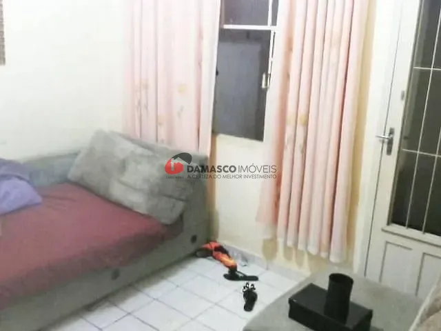 Casa com 167m² 2 quartos e 1 banheiro, à venda, no bairro Vila Sacadura Cabral em Santo André
