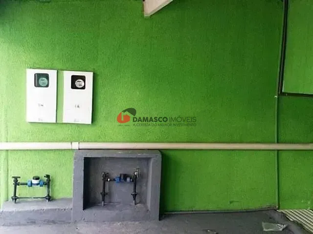 Casa com 167m² 2 quartos e 1 banheiro, à venda, no bairro Vila Sacadura Cabral em Santo André