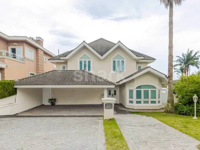 Casa com 560m² 4 quartos e 6 banheiros, à venda, no bairro Alphaville em Santana de Parnaíba