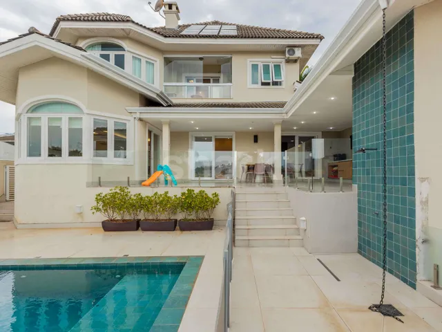 Casa com 560m² 4 quartos e 6 banheiros, à venda, no bairro Alphaville em Santana de Parnaíba