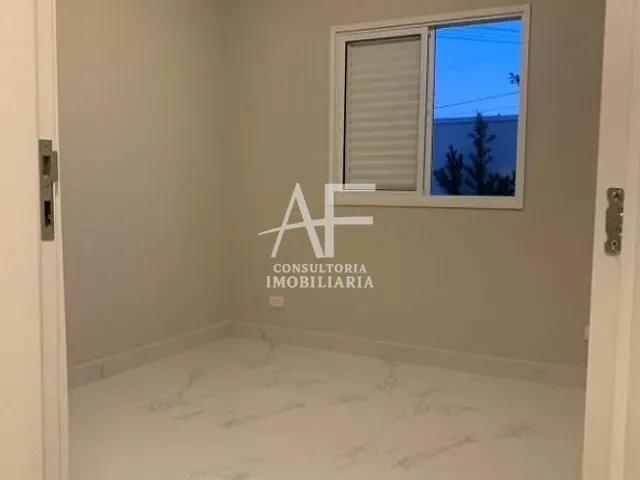 Casa com 300m² 2 quartos e 2 banheiros, à venda, no bairro Condomínio Terras do Vale em Caçapava