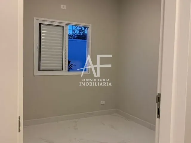 Casa com 300m² 2 quartos e 2 banheiros, à venda, no bairro Condomínio Terras do Vale em Caçapava
