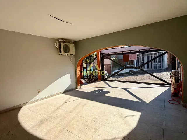 Casa com 253m² 3 quartos e 3 banheiros, à venda, no bairro Vila Teixeira em Salto