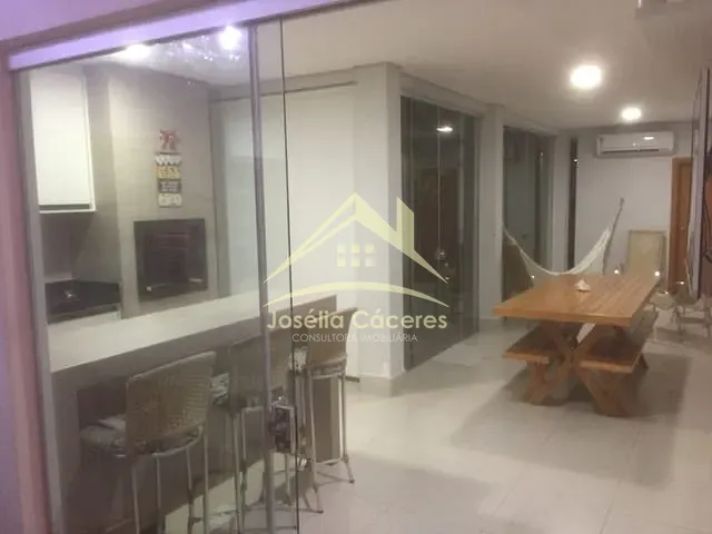 Casa com 375m² 3 quartos e 5 banheiros, à venda, no bairro Jardim Imperial em Cuiabá