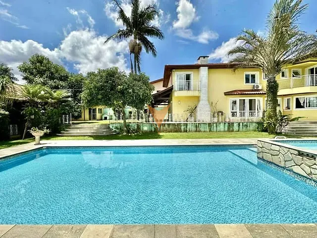 Casa com 1116m² 4 quartos e 6 banheiros, à venda, no bairro São Paulo II em Cotia