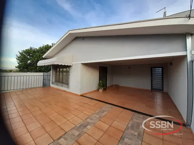 Casa 3 quartos e 2 banheiros, à venda ou para alugar, no bairro Jardim Bela Vista em Nova Odessa