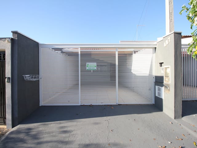 Casa com 150m² 2 quartos e 1 banheiro, para alugar, no bairro Jardim São Salvador em São João da Boa Vista