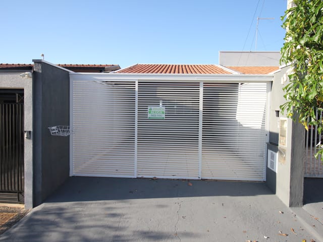 Casa com 150m² 2 quartos e 1 banheiro, para alugar, no bairro Jardim São Salvador em São João da Boa Vista