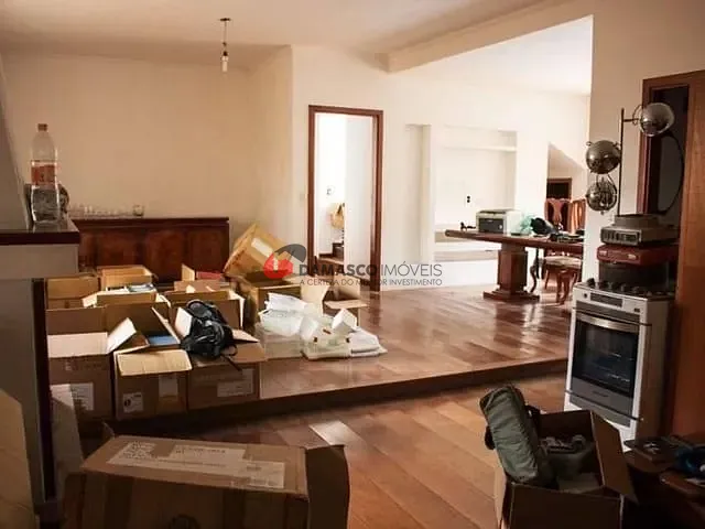 Casa com 640m² 4 quartos e 3 banheiros, à venda, no bairro Santa Maria em São Caetano do Sul