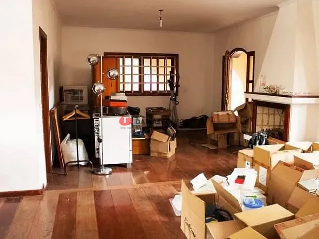Casa com 640m² 4 quartos e 3 banheiros, à venda, no bairro Santa Maria em São Caetano do Sul