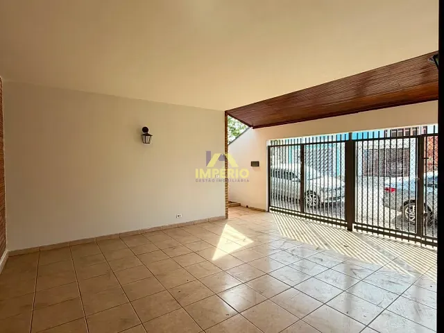 Casa com 283m² 4 quartos e 2 banheiros, à venda, no bairro Vila Romão em Salto