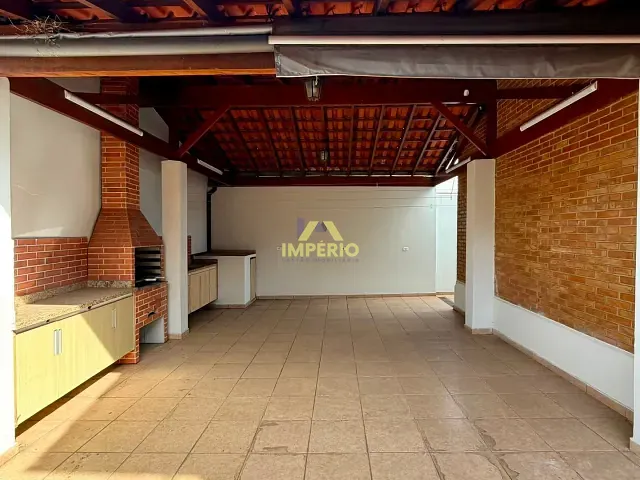 Casa com 283m² 4 quartos e 2 banheiros, à venda, no bairro Vila Romão em Salto