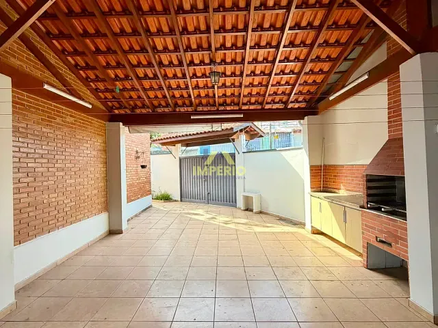 Casa com 283m² 4 quartos e 2 banheiros, à venda, no bairro Vila Romão em Salto