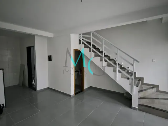 Casa 2 quartos e 1 banheiro, à venda, no bairro Santíssimo em Rio de Janeiro