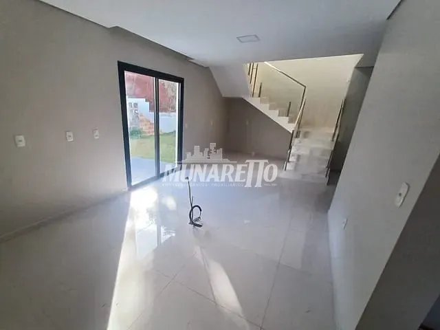 Casa 3 quartos e 3 banheiros, à venda, no bairro Parque de Exposições em Concórdia