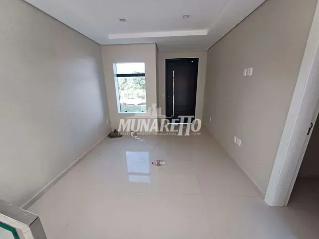 Casa 3 quartos e 3 banheiros, à venda, no bairro Parque de Exposições em Concórdia