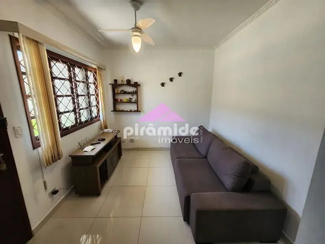 Casa com 55m² 2 quartos e 1 banheiro, à venda, no bairro Itaguá em Ubatuba