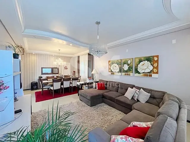 Casa com 900m² 4 quartos e 2 banheiros, à venda, no bairro Passo dos Fortes em Chapecó