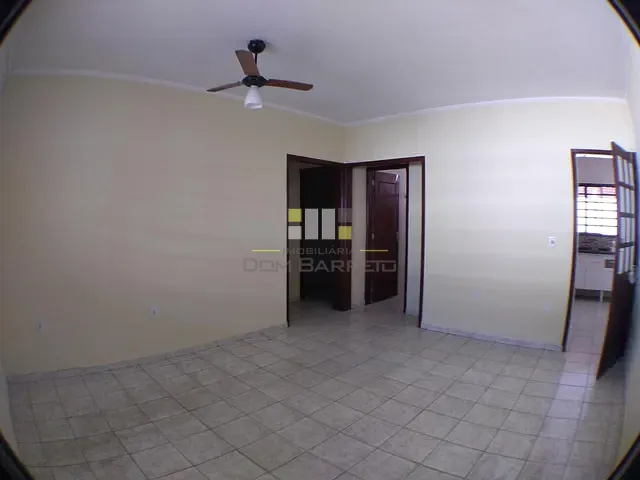 Casa com 250m² 2 quartos e 1 banheiro, à venda, no bairro Parque Franceschini em Sumaré