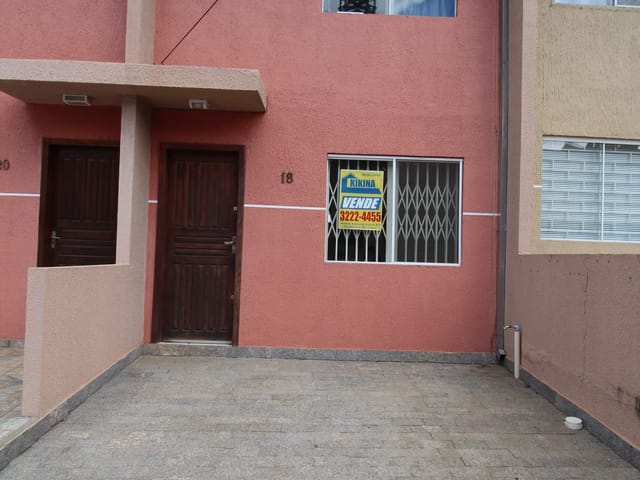 Casa com 67m² 2 quartos e 2 banheiros, à venda, no bairro Oficinas em Ponta Grossa