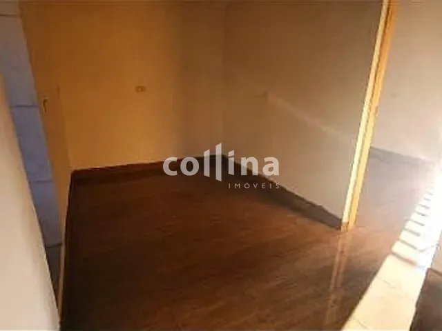 Casa com 250m² 4 quartos e 3 banheiros, à venda, no bairro Jardim Ana Estela em Carapicuíba
