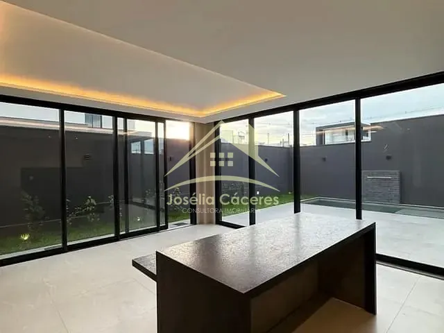 Casa com 250m² 3 quartos e 5 banheiros, à venda, no bairro Ribeirão do Lipa em Cuiabá