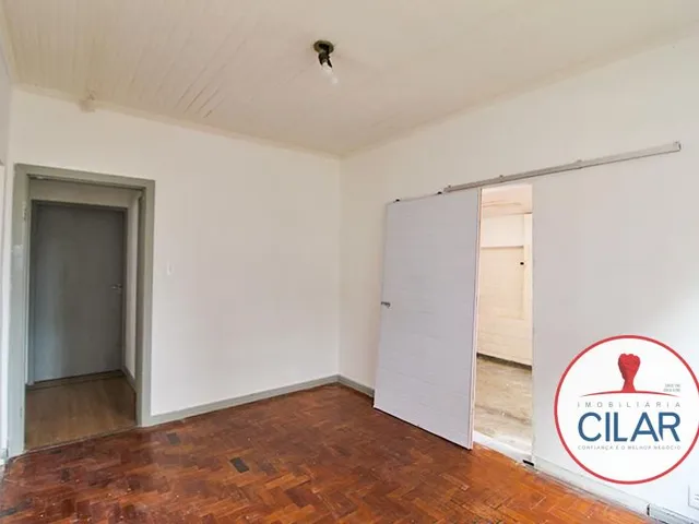 Casa 3 quartos e 2 banheiros, para alugar, no bairro Alto da Rua XV em Curitiba
