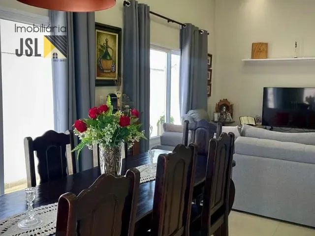 Casa com 300m² 3 quartos e 3 banheiros, à venda, no bairro Condomínio Terras do Vale em Caçapava